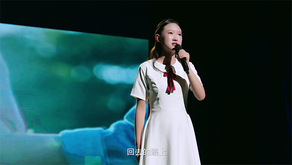 1783930894486047.png 拾馒头的父亲东方船影视全程多机位摄制诵读中国”经典诵读全国大赛.png